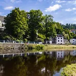 Riverside Luxury & Cafe - Bohemian Paradise On The Greenway Jizera * Zelezny Brod