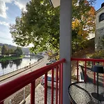 Lejlighed Riverside Luxury & Cafe - Bohemian Paradise On The Greenway Jizera