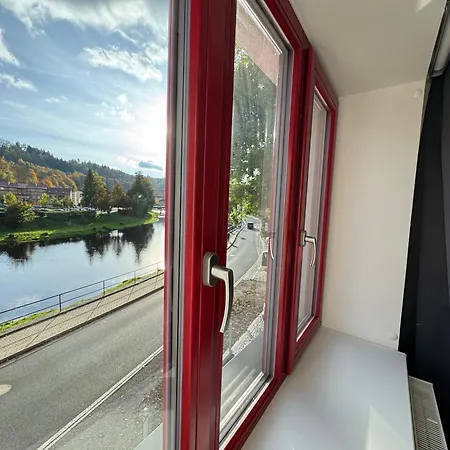 Apartment Riverside Luxury & Cafe - Bohemian Paradise On The Greenway Jizera Zelezny Brod
