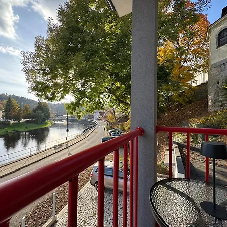 Apartment Riverside Luxury & Cafe - Bohemian Paradise On The Greenway Jizera